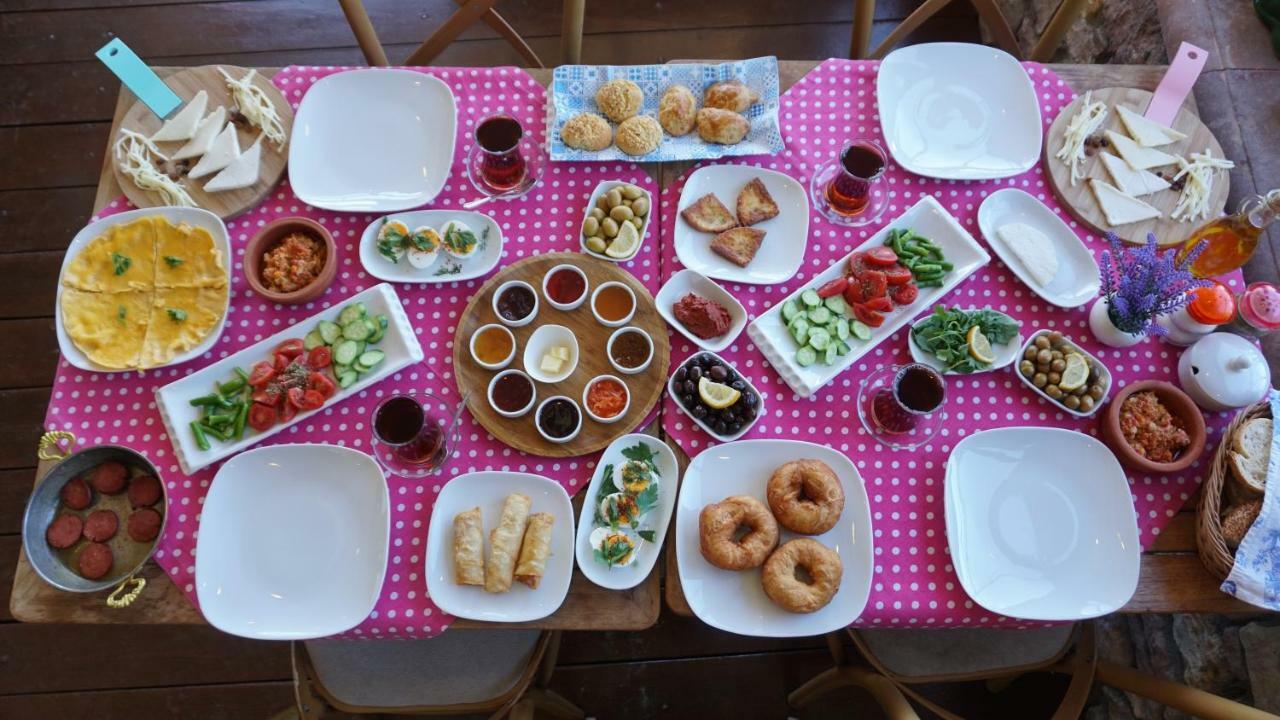 فندق Fikretbey Konagi Ayvalı المظهر الخارجي الصورة